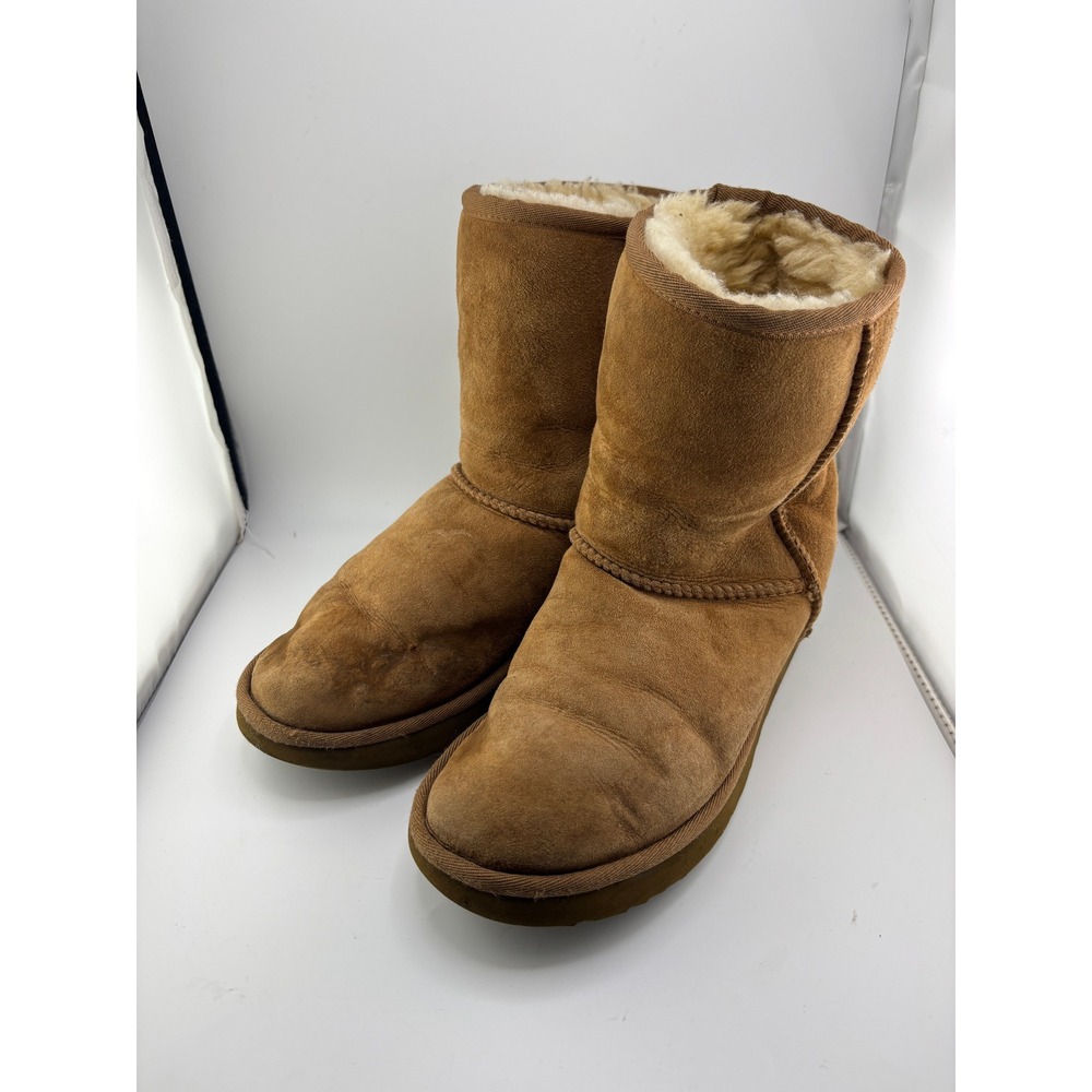 UGG Classic Short II Boots Chestnut Suede Sheepskin Lining 1016223 Womens 6